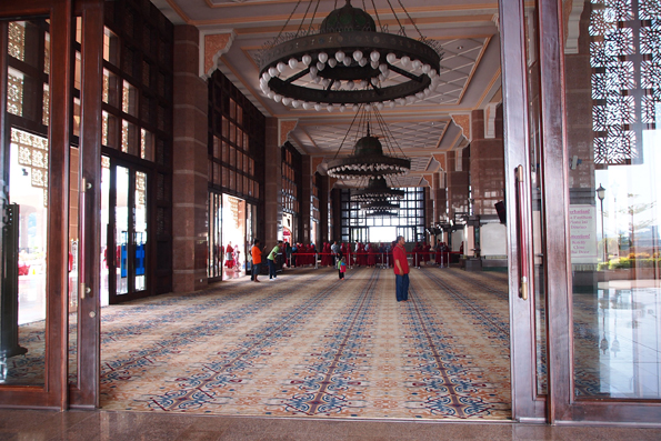 マレーシアのプトラ・モスク（ピンクモスク）／Masjid Putra（Putra Mosque）