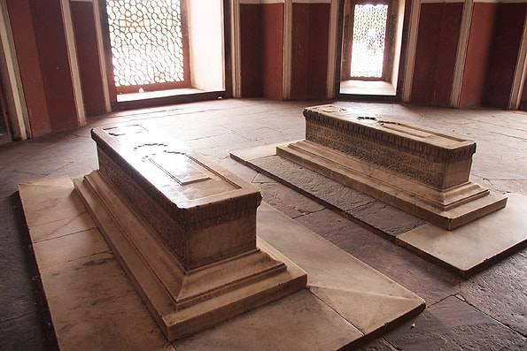 デリー観光４ タージマハルが影響を受けた!! 世界遺産「フマーユーン廟」