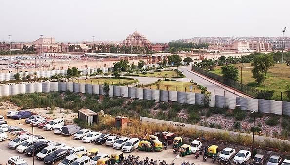 インドデリーのヒンドゥーテーマパークアク「シャルダム寺院 (Akshardham)」