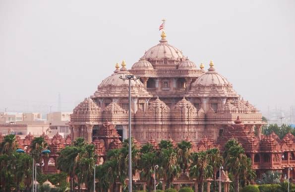 インドデリーのヒンドゥーテーマパークアク「シャルダム寺院 (Akshardham)」