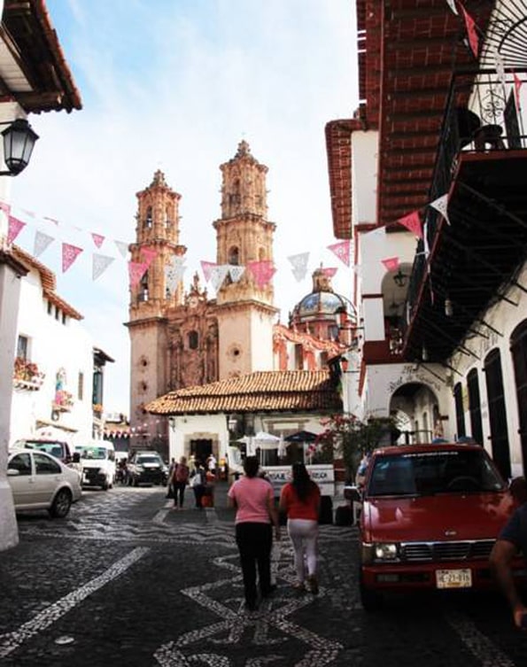 旅女子おすすめ【白い街タスコ】メキシコシティから日帰り観光ブログ