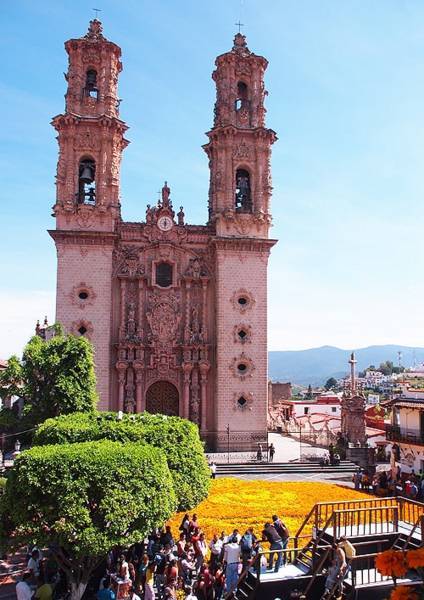 旅女子おすすめ【白い街タスコ】メキシコシティから日帰り観光ブログ