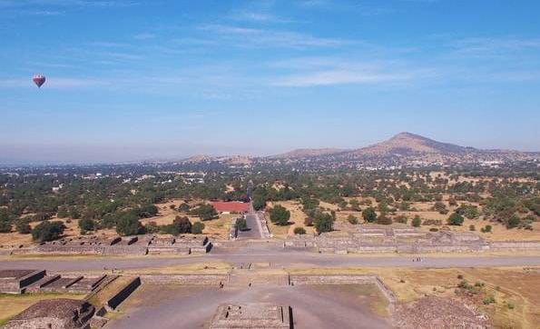 世界遺産「テオティワカン遺跡」太陽のピラミッド